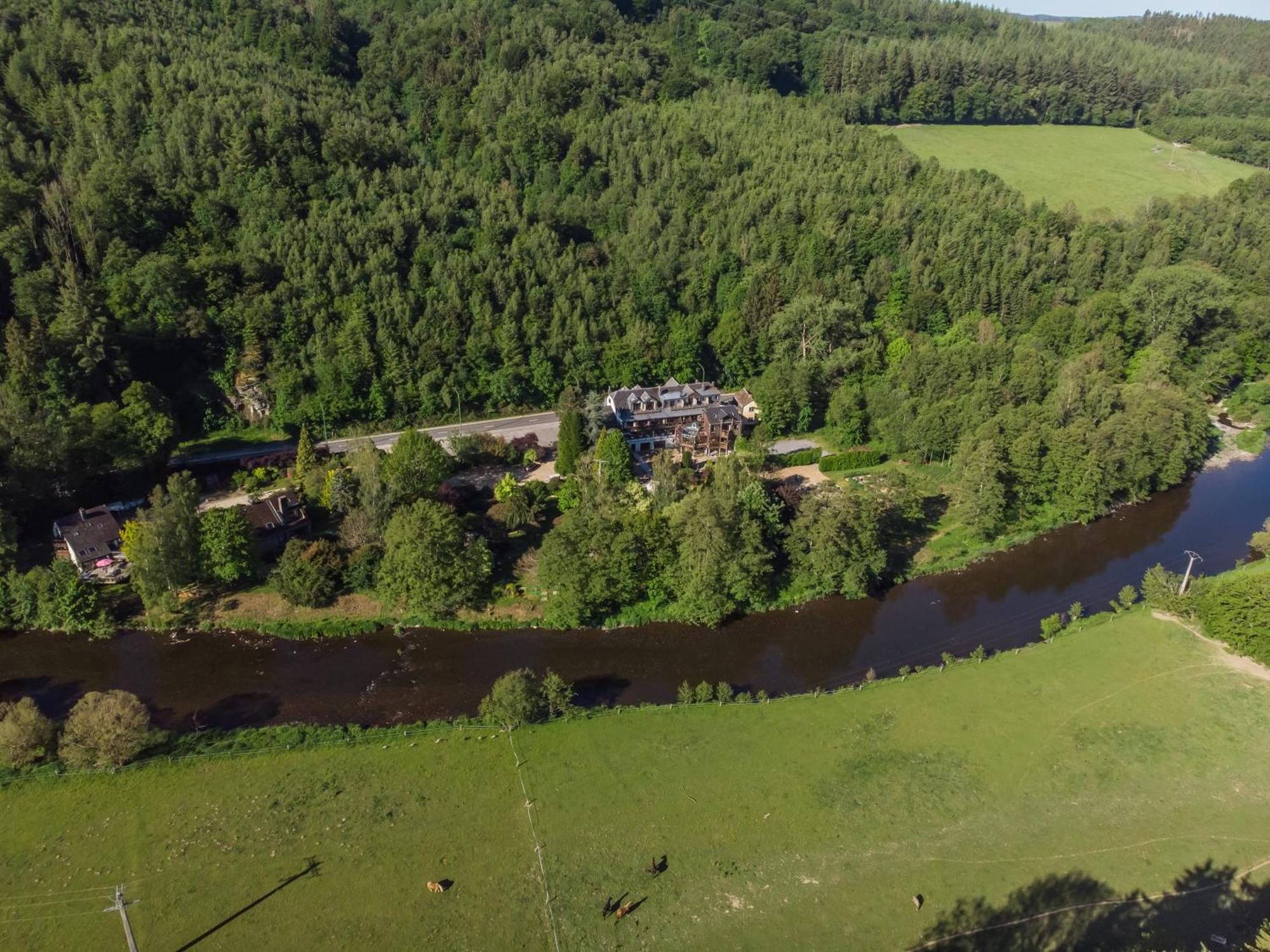 Hostellerie La Claire Fontaine, Logis Hotels & Spa La-Roche-en-Ardenne Exterior foto