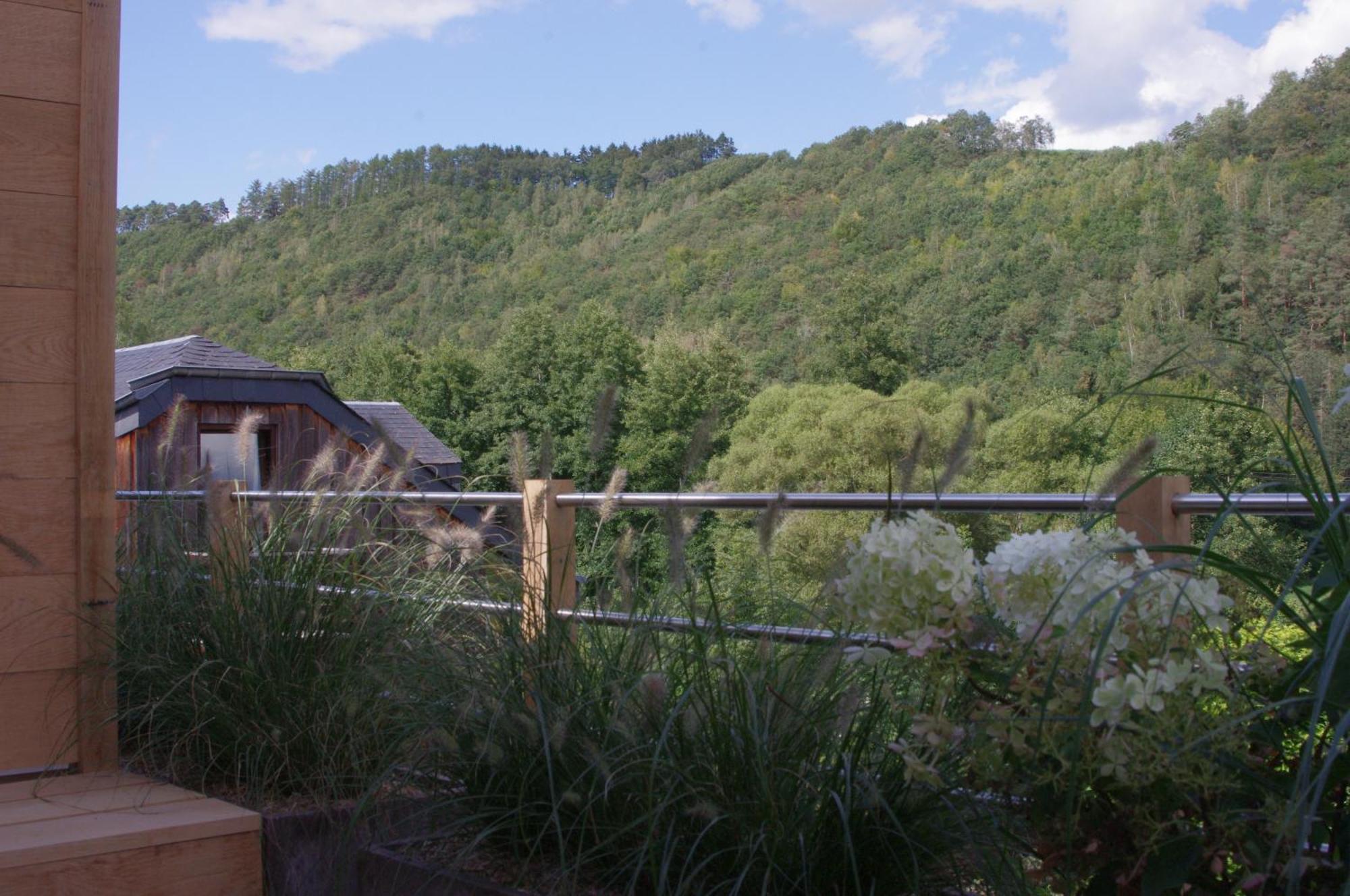 Hostellerie La Claire Fontaine, Logis Hotels & Spa La-Roche-en-Ardenne Exterior foto