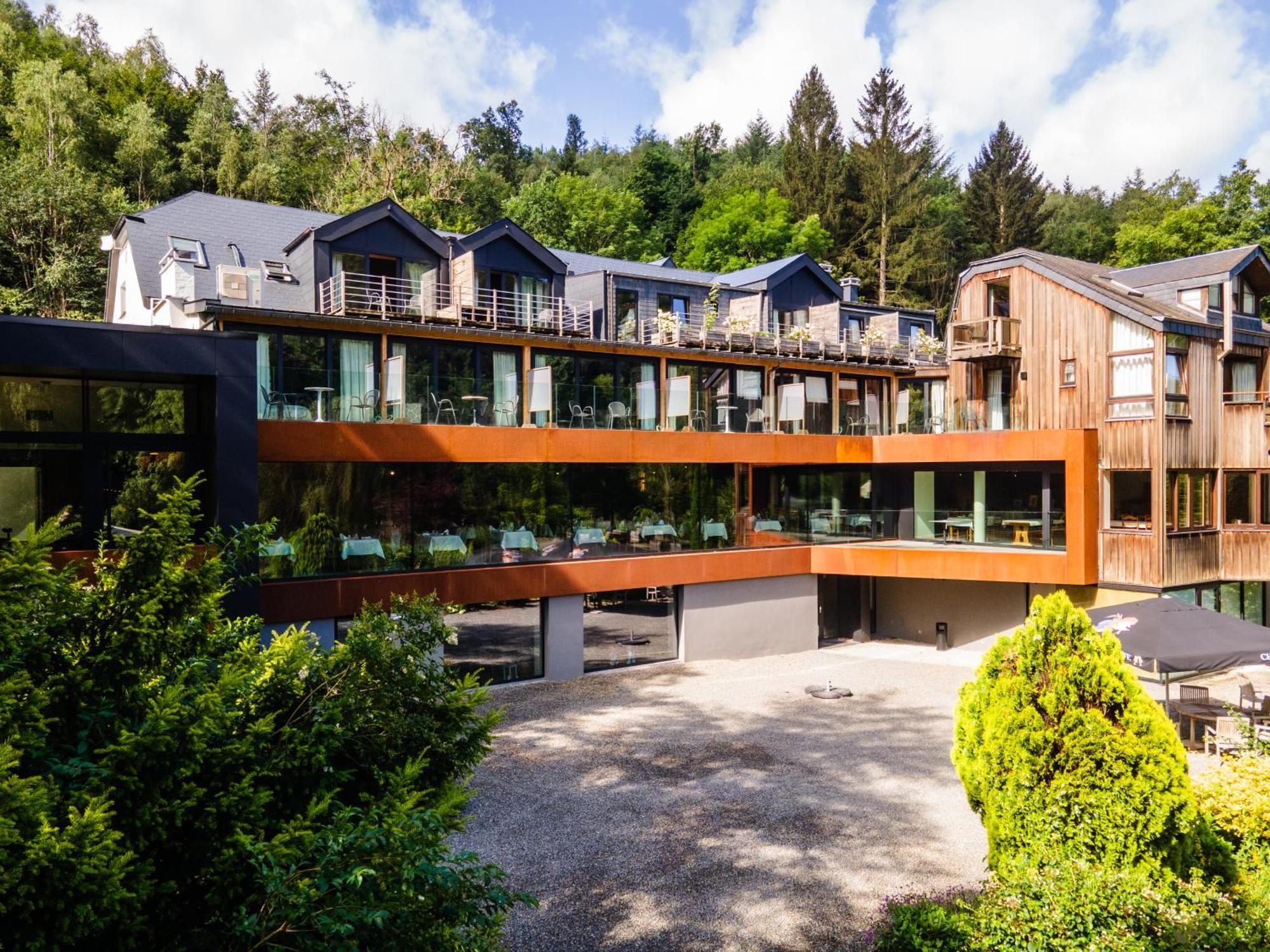 Hostellerie La Claire Fontaine, Logis Hotels & Spa La-Roche-en-Ardenne Exterior foto